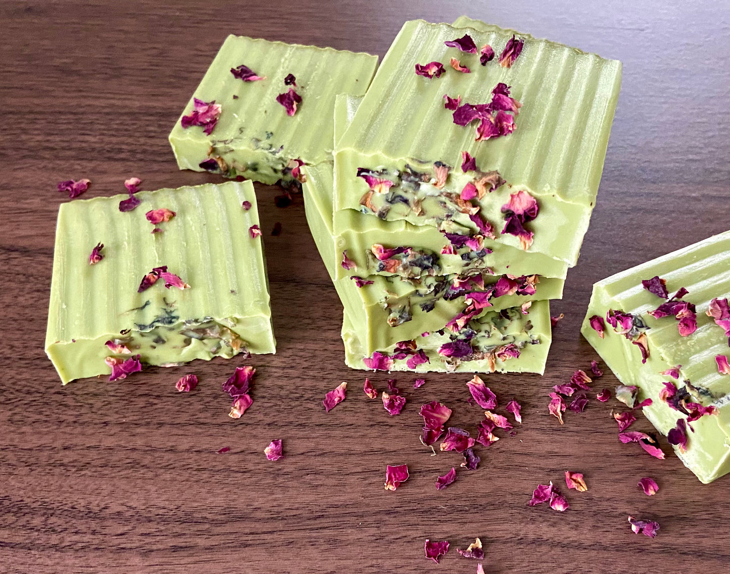 Minted Rose Wholesale Bar